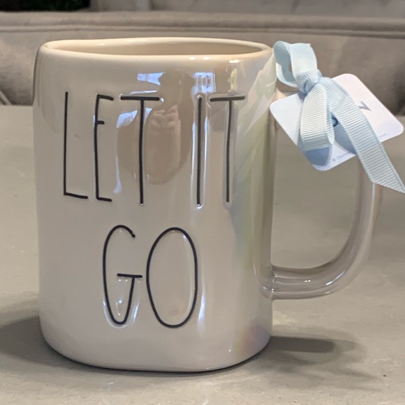 Rae Dunn ~ Frozen ~ Iridescent “Let It Go” Mug w/Elsa Silhouette - Picture 4 of 11